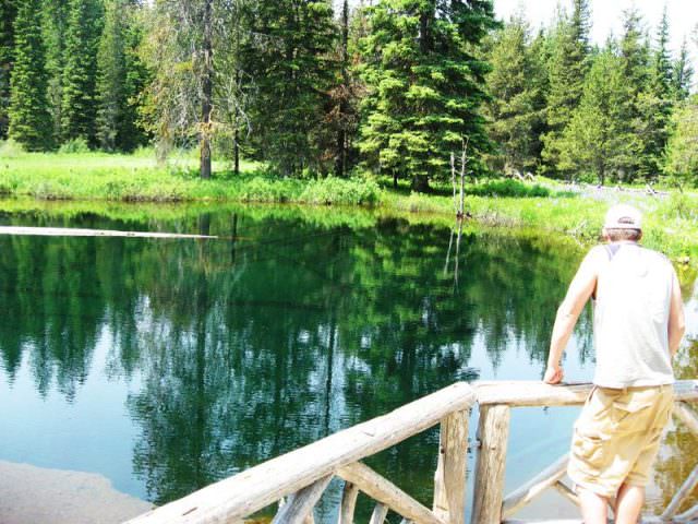 Little Crater Lake Viewing Area