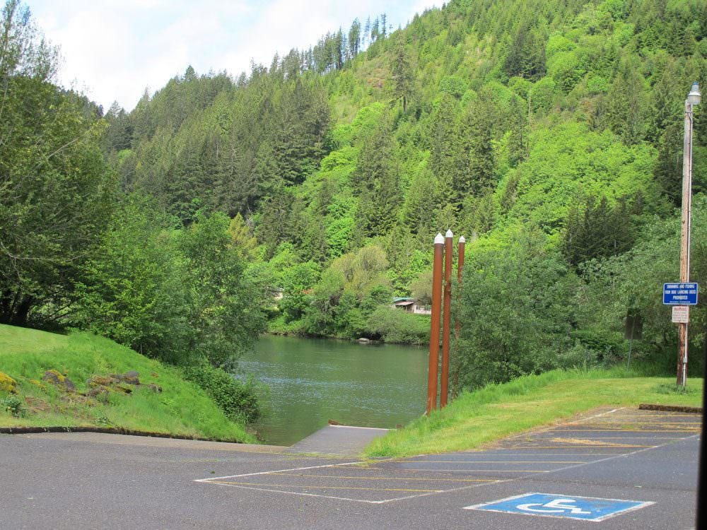 Scottsburg Park Boat Launch Umpqua River, Oregon